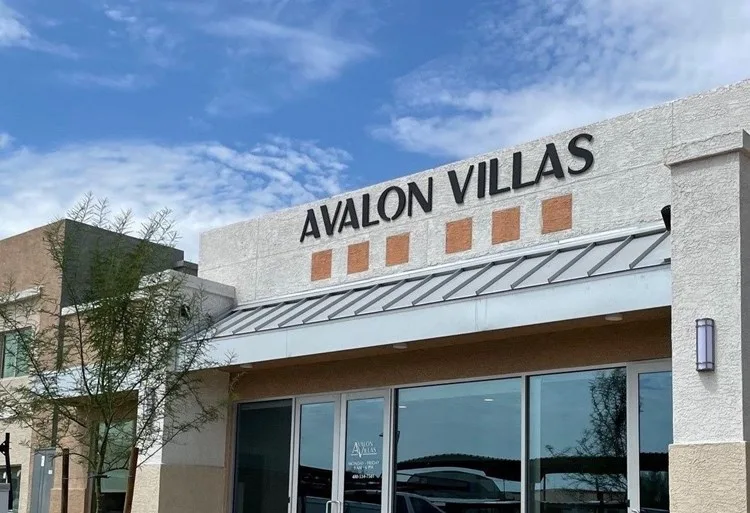Avalon Villas Apartments