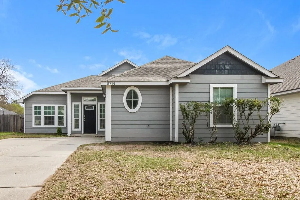 5714 Straight Way, Humble, TX 77339, USA