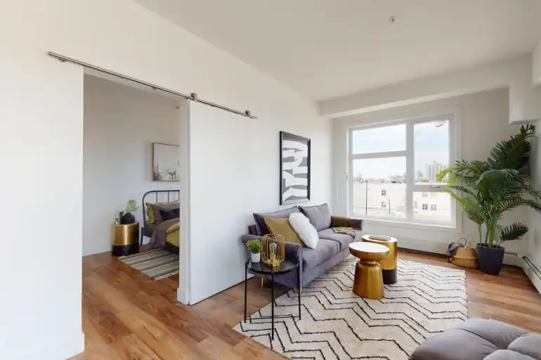@81 on Whyte Residential