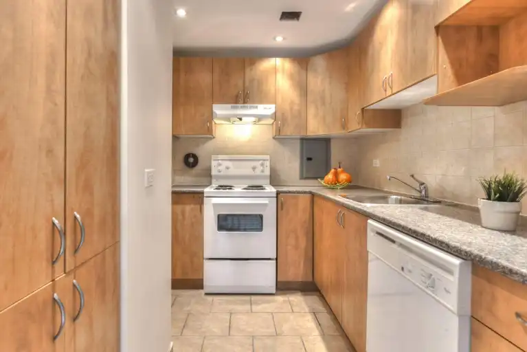 4488 STE-CATHERINE