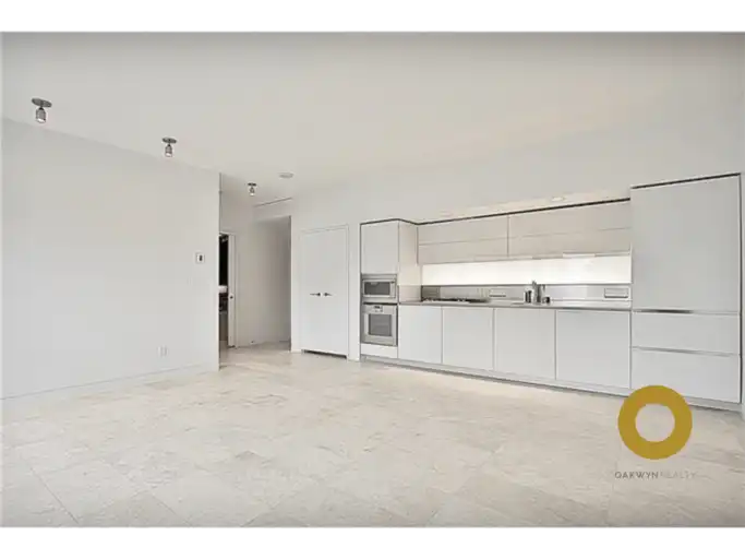 Luxurious 1 bed 1 bath in Downtown!!