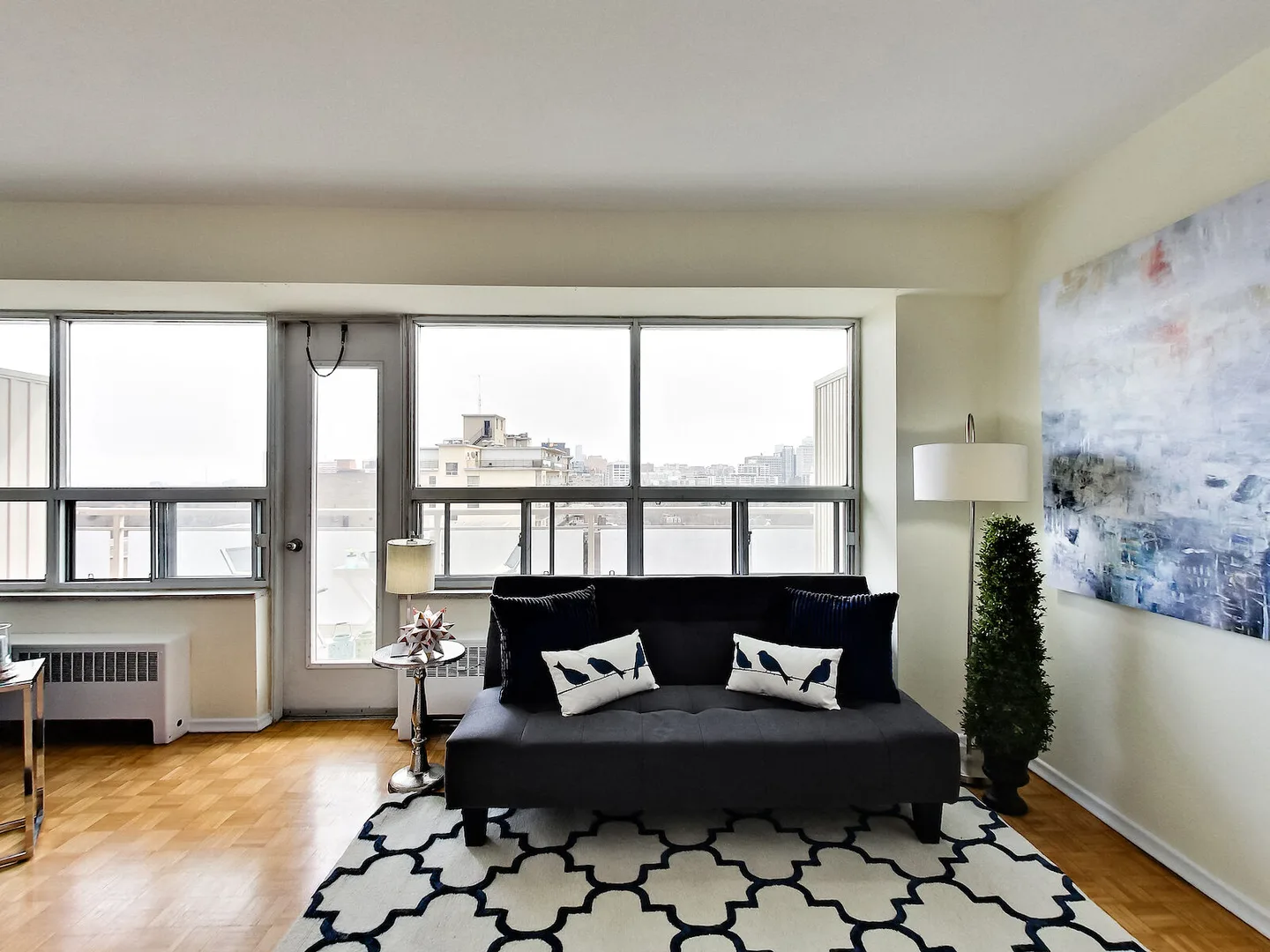 Apartment Rentals Midtown Toronto | Yonge St. and Davisville Avenue