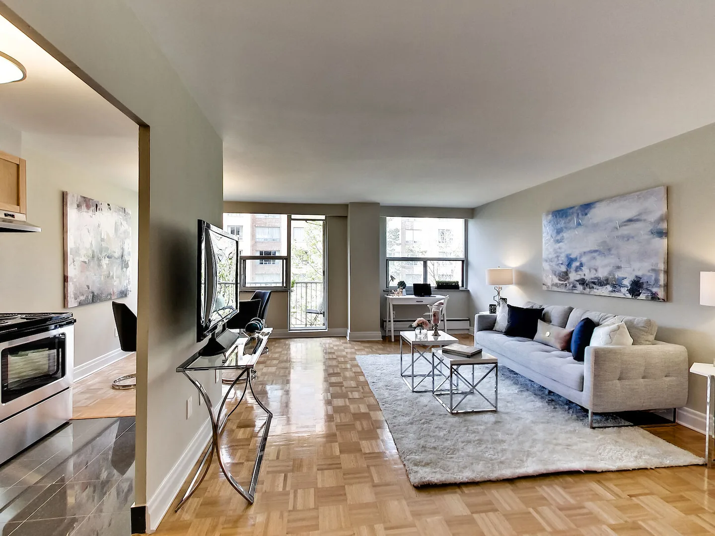 Apartment Rentals Toronto | 680 Roselawn | Chaplin Cres. & Roselawn Ave.