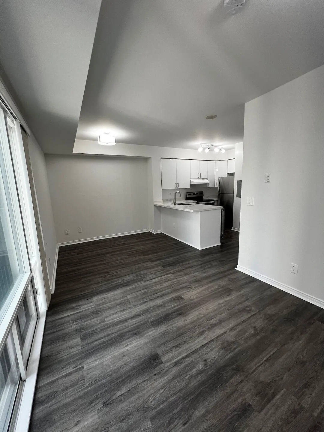 n the ♥ of Toronto. Furnished & unfurnished luxury residences; short or long term contracts available. Studio, 1