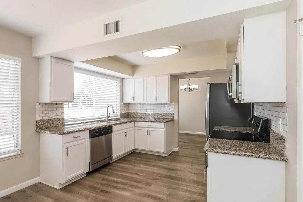 1635 E Apollo Rd, Phoenix, AZ 85042, USA