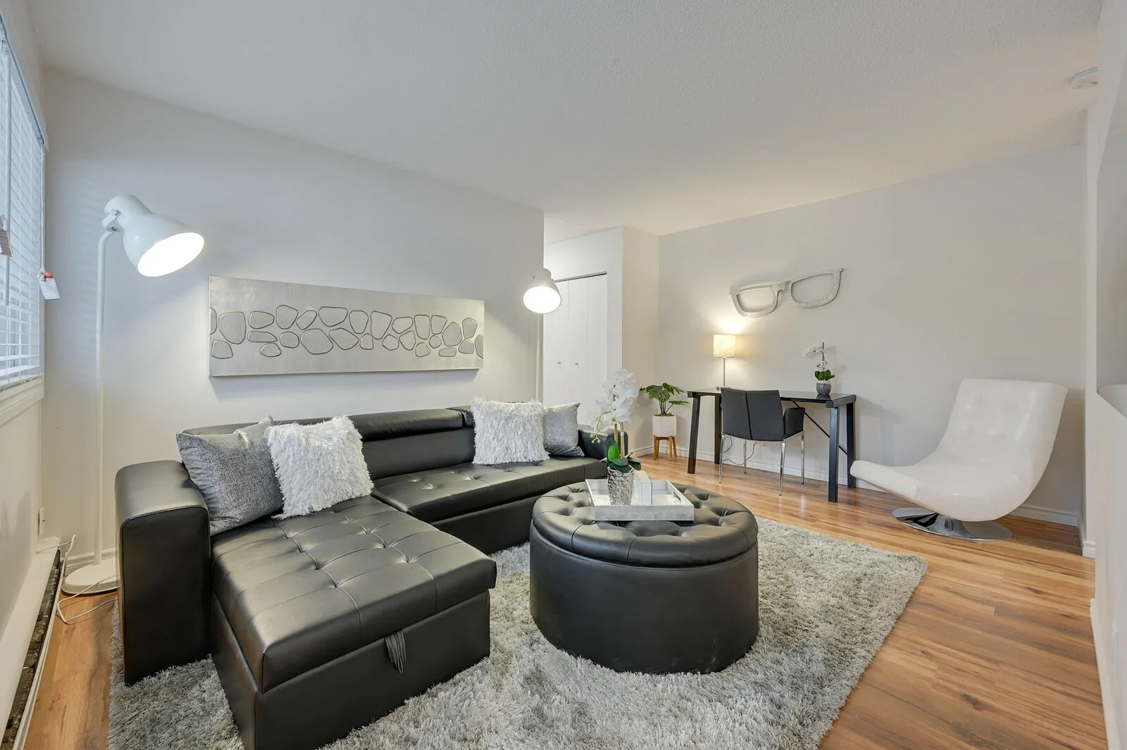UPGRADED, AFFORDABLE LUXURY! QUARTZ, HARDWOOD - Quiet Building