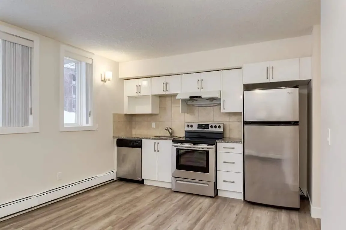 Large balconies with inner-city views | Rent with us today!