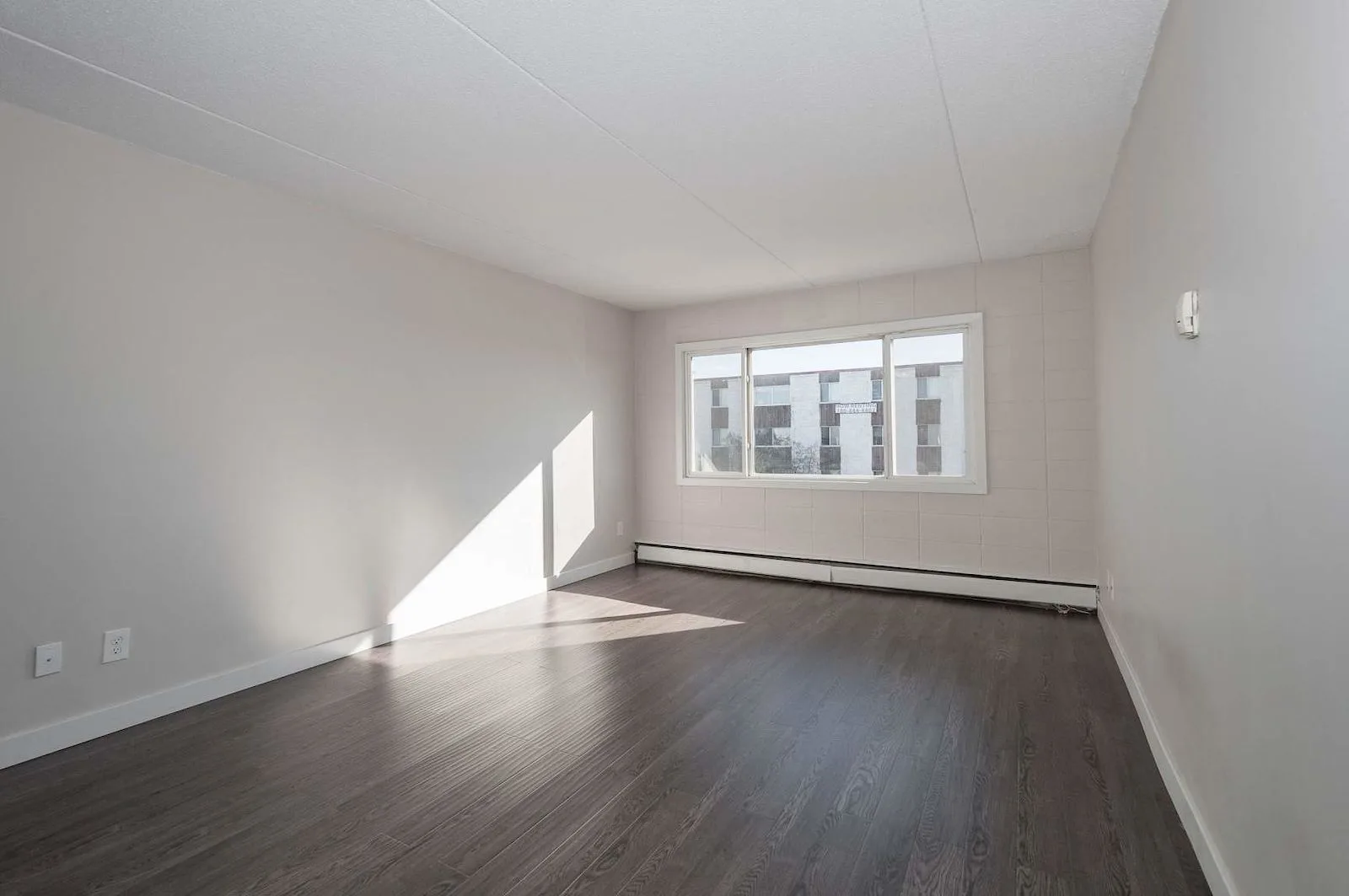 Bachelor, 1, 2 and 3 Bedroom Suites at WestWynd Court