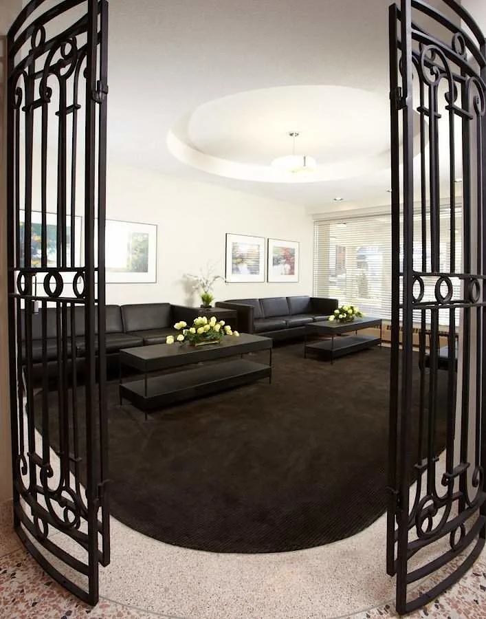 Royale Apartments