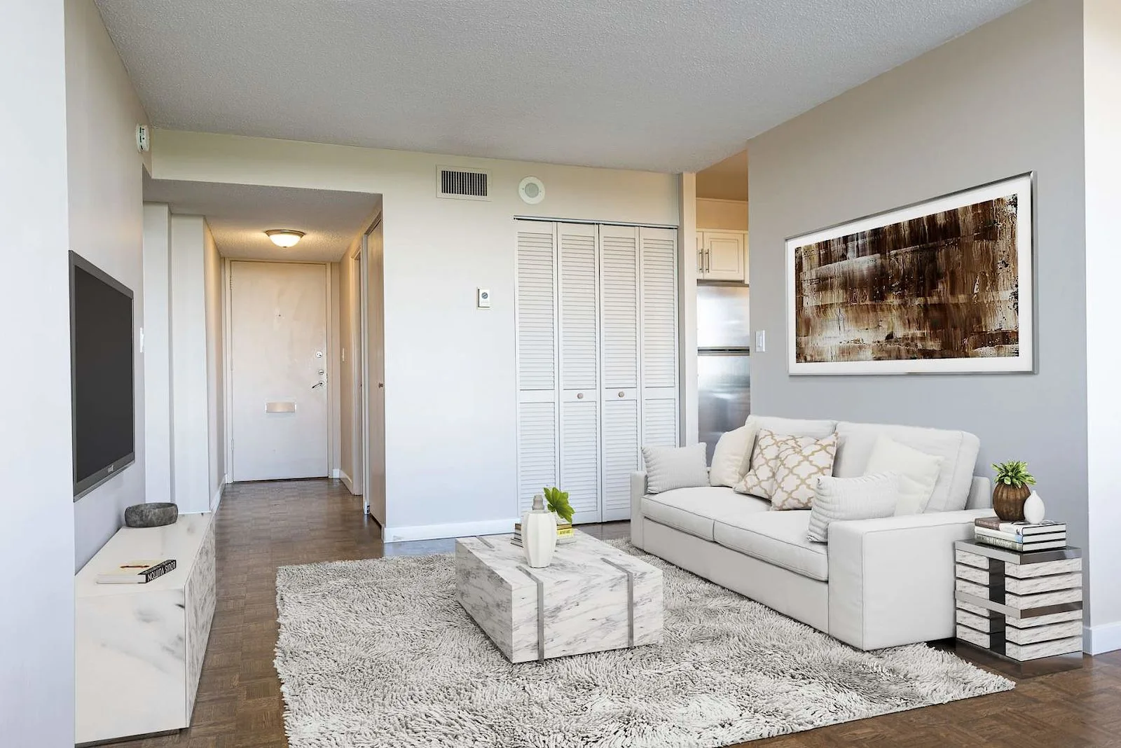 Pet-friendly, spacious, renovated suites with beautiful views