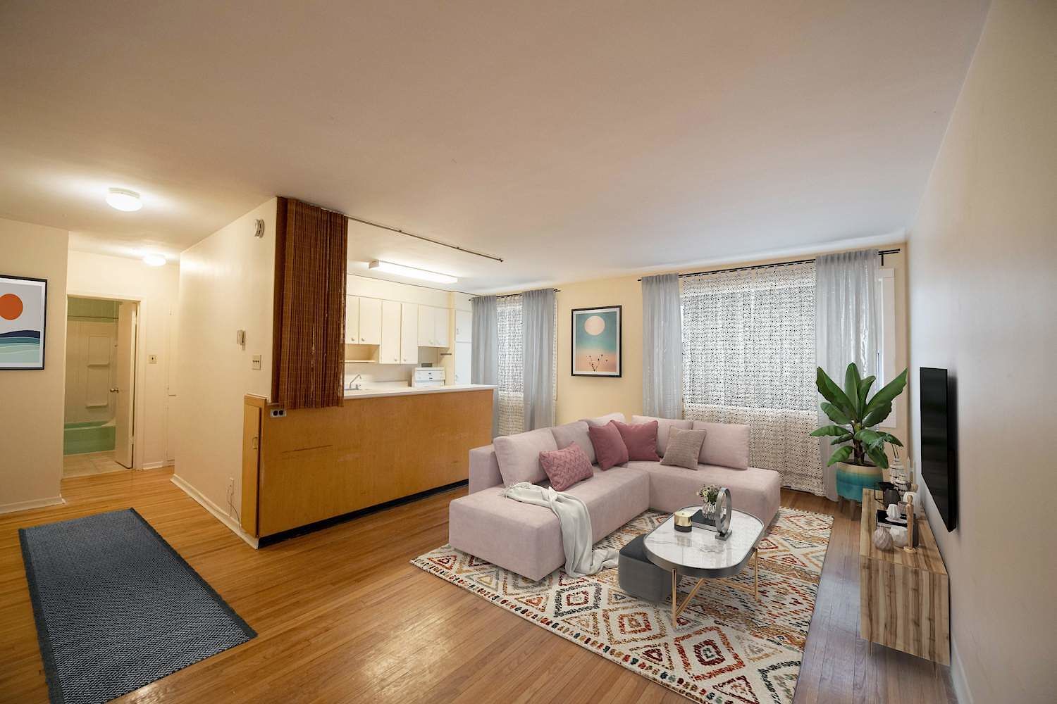 Pet-friendly, character suites in the great neighbourhood of Wolseley!