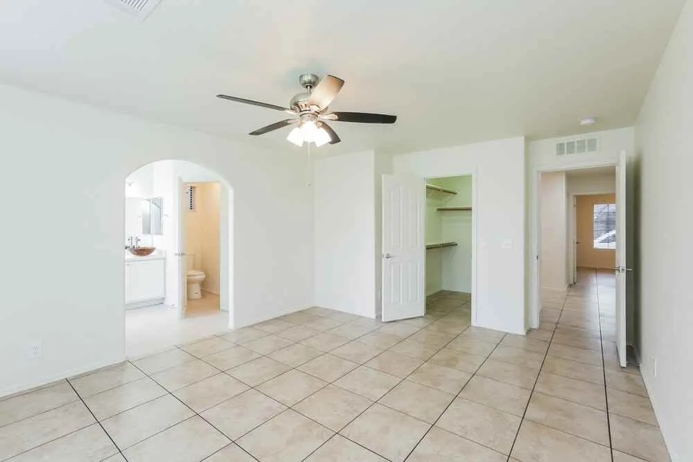 2904 W Sunland Ave, Phoenix, AZ 85041, USA