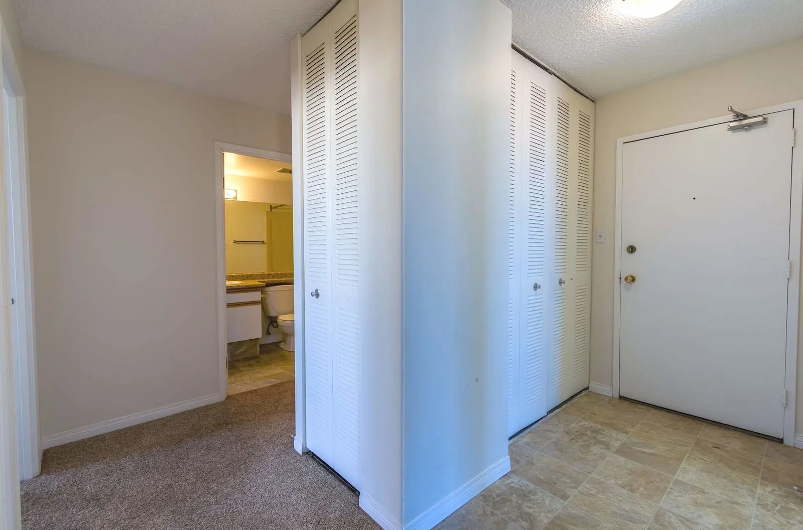 Great Apartment - Apartments For Rent in Downtown Edmonton | Central Court (Utilities Included)