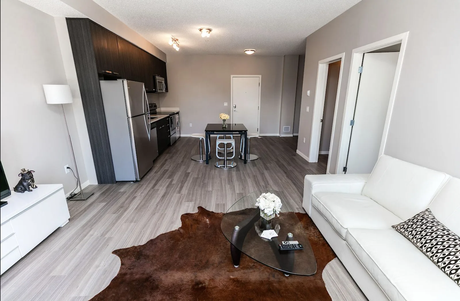 1- and 2-bedroom apartment rentals move-in ready.