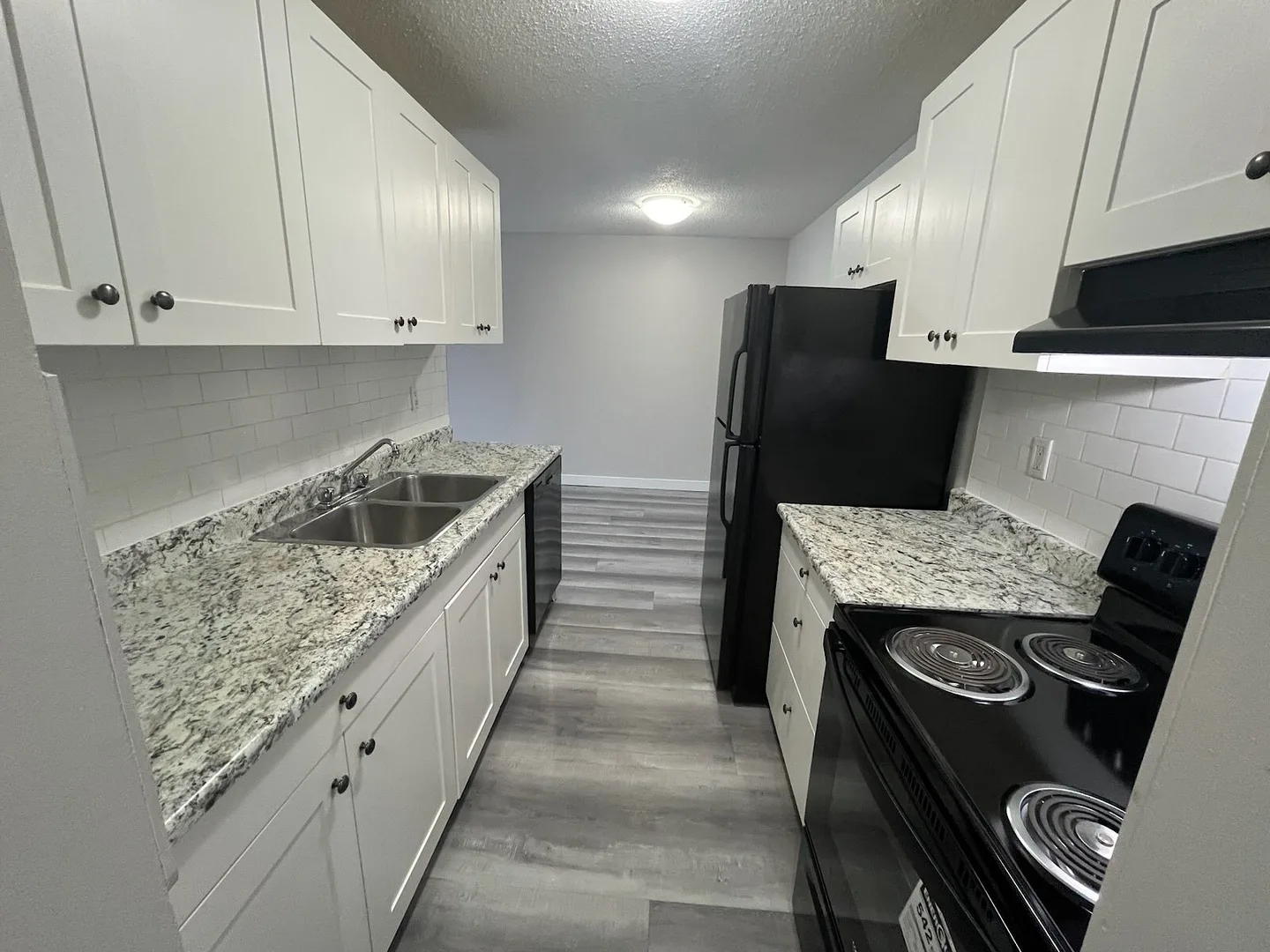 Across from Mary Butterworth Jr. High School, Lorelei School and Lorelei Park, these spacious 1, 2 and 3 bedroom units h