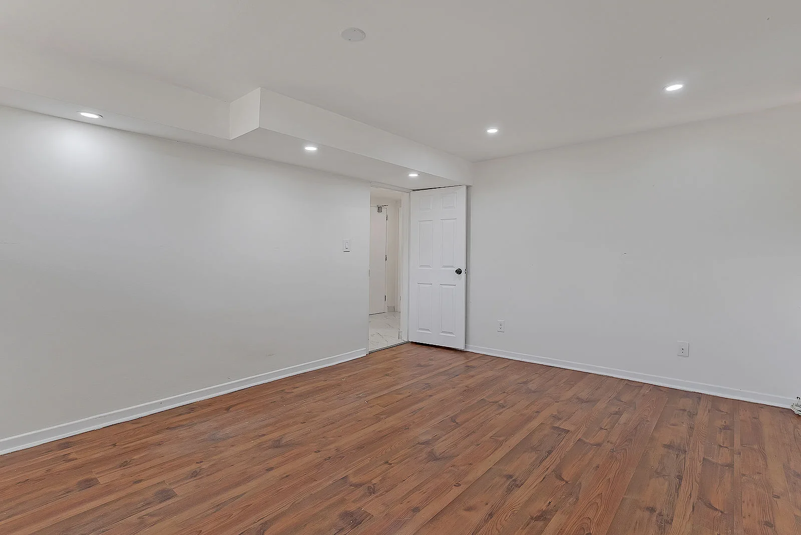 Beautiful Unit Available For Rent