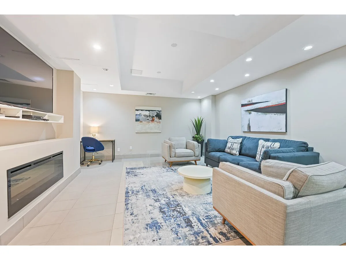 3443 Bathurst Street