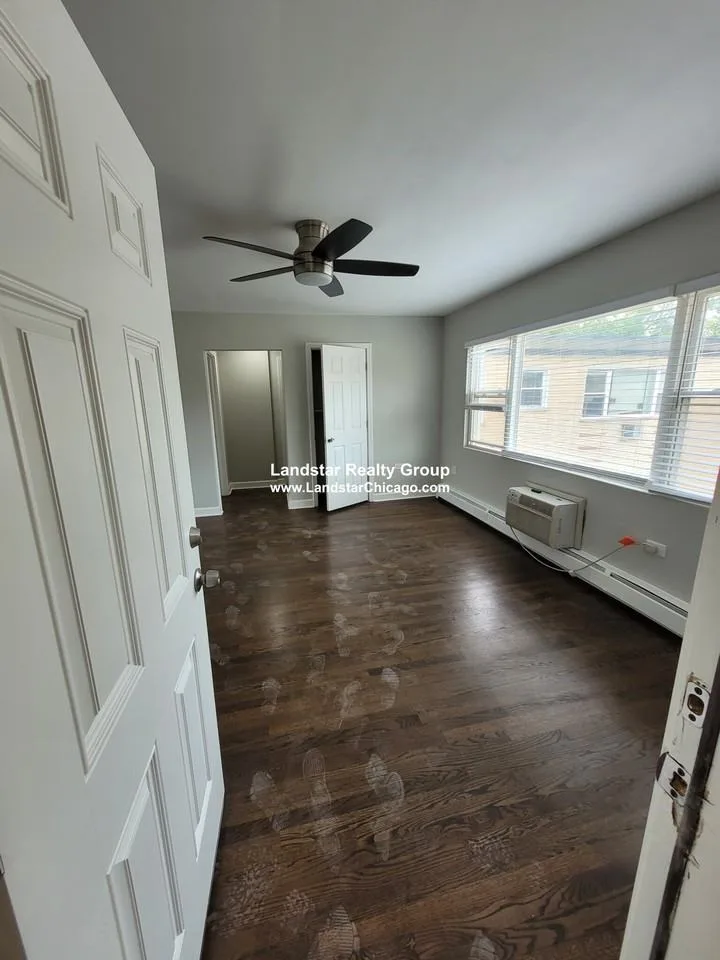 1323 W Sherwin Ave, Chicago, IL 60626, USA
