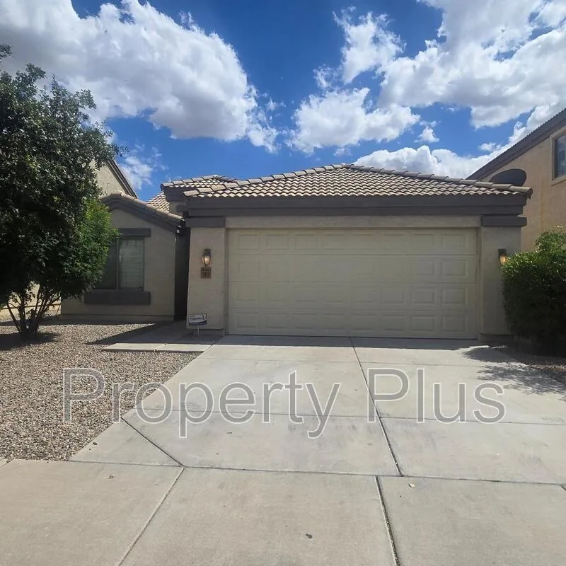 3411 West Sunland Avenue, Phoenix, AZ 85041, US