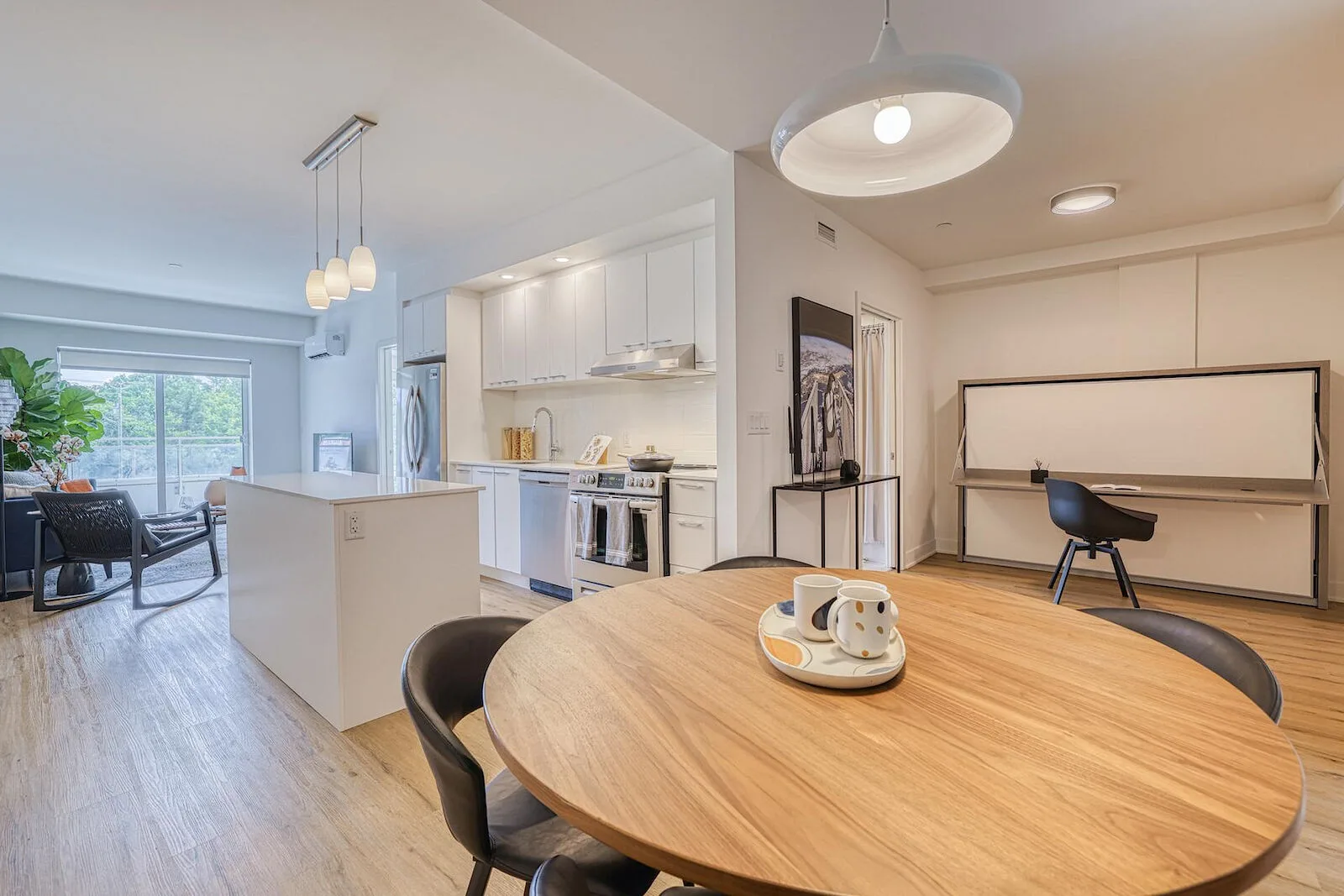 Spacious Apartments For Rent in Gatineau | 5 min from Ottawa | Book a visit today.