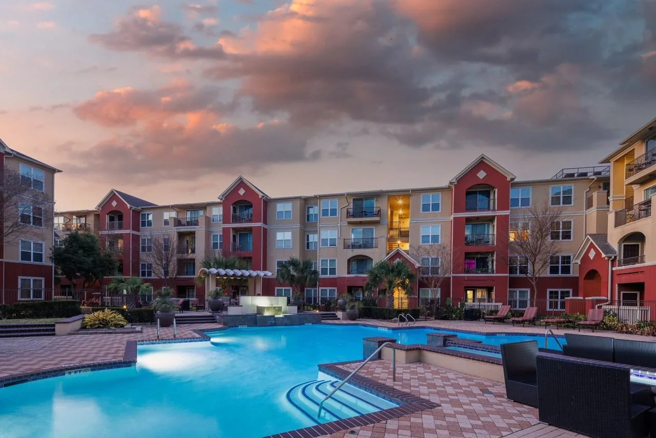 The Viv on West Dallas