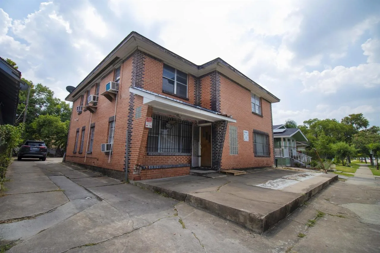 4720 Polk St.