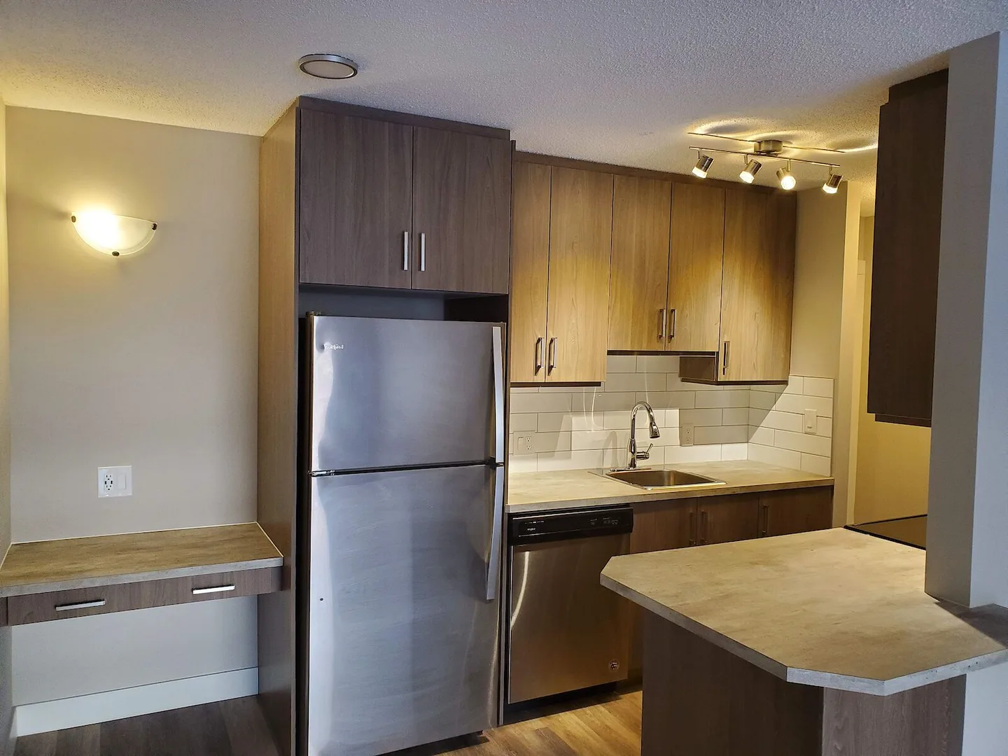 Newly renovated spacious suites in the heart of Beltline