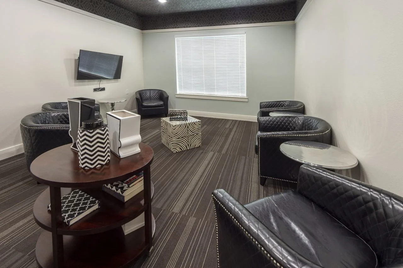 Elan Med Center