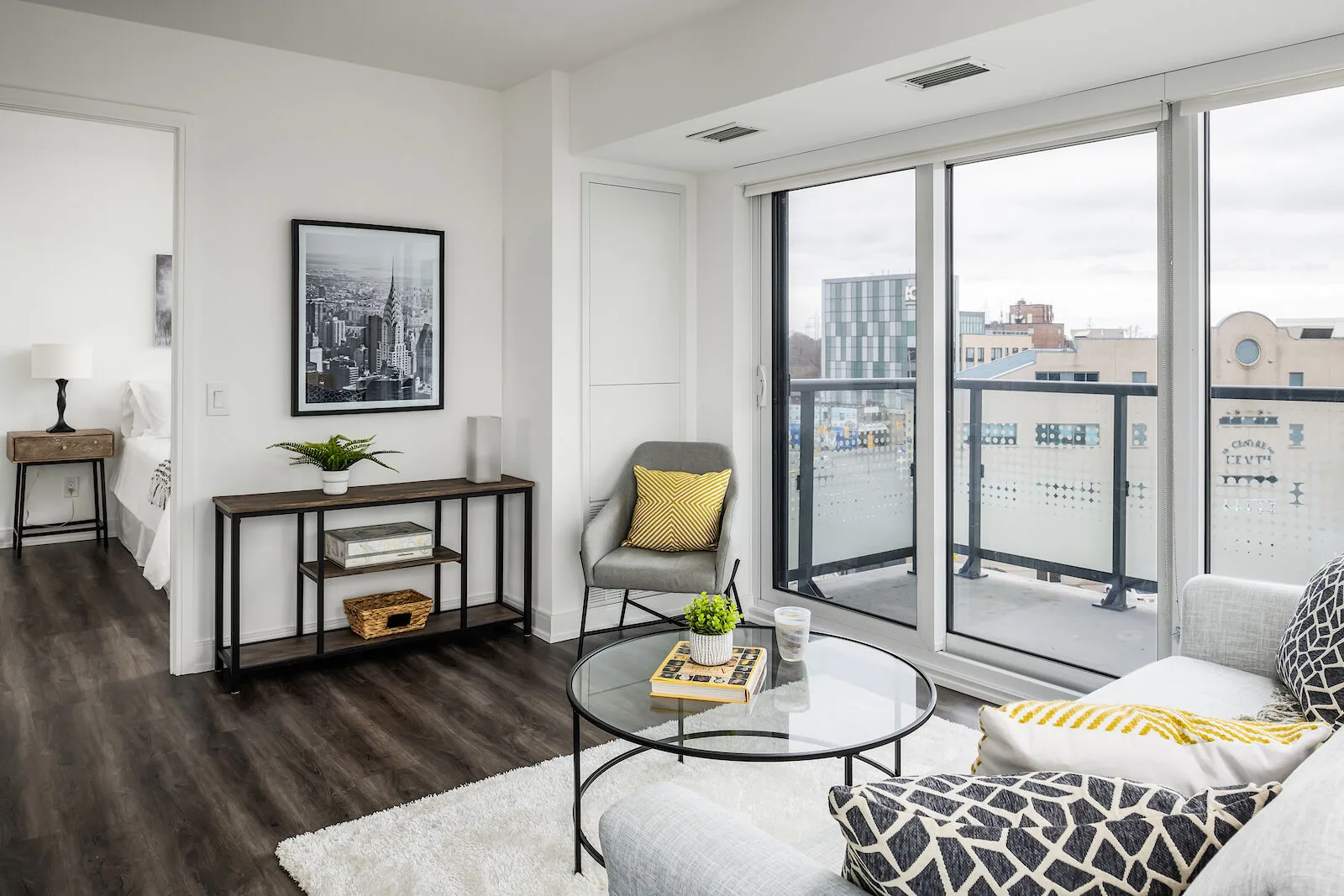 Central Etobicoke apartment rentals steps to Kipling Station