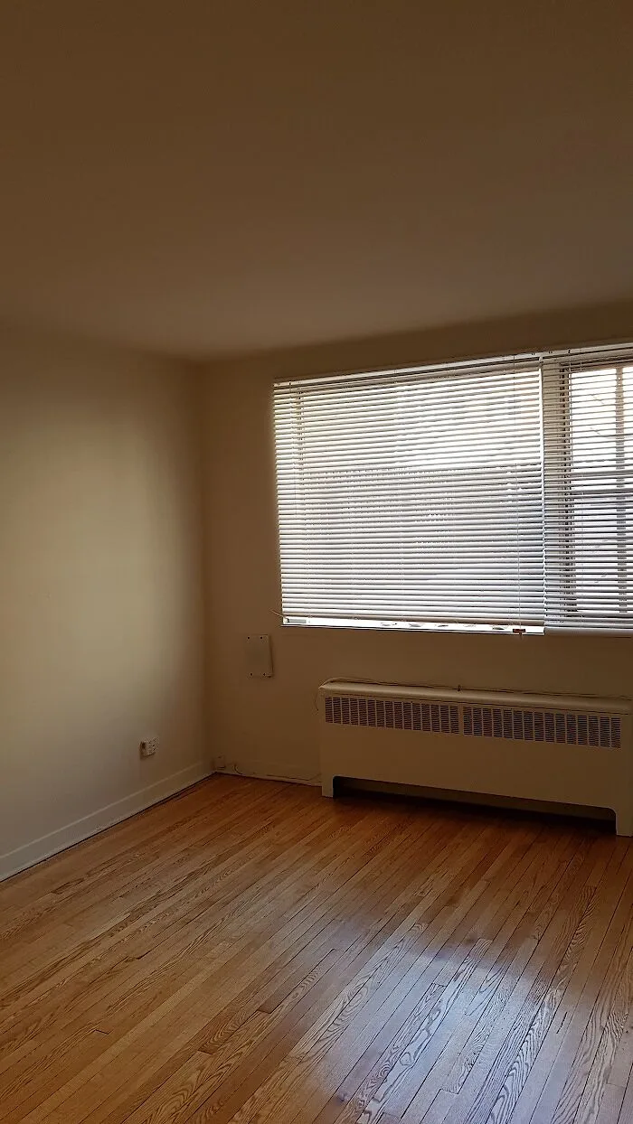 Charming Broadway/Assiniboine apartments.