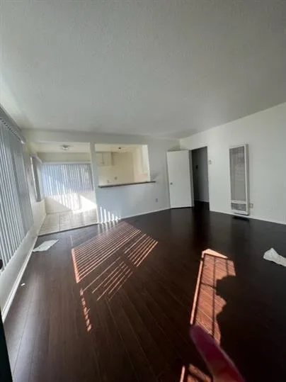 839 East 87th Place