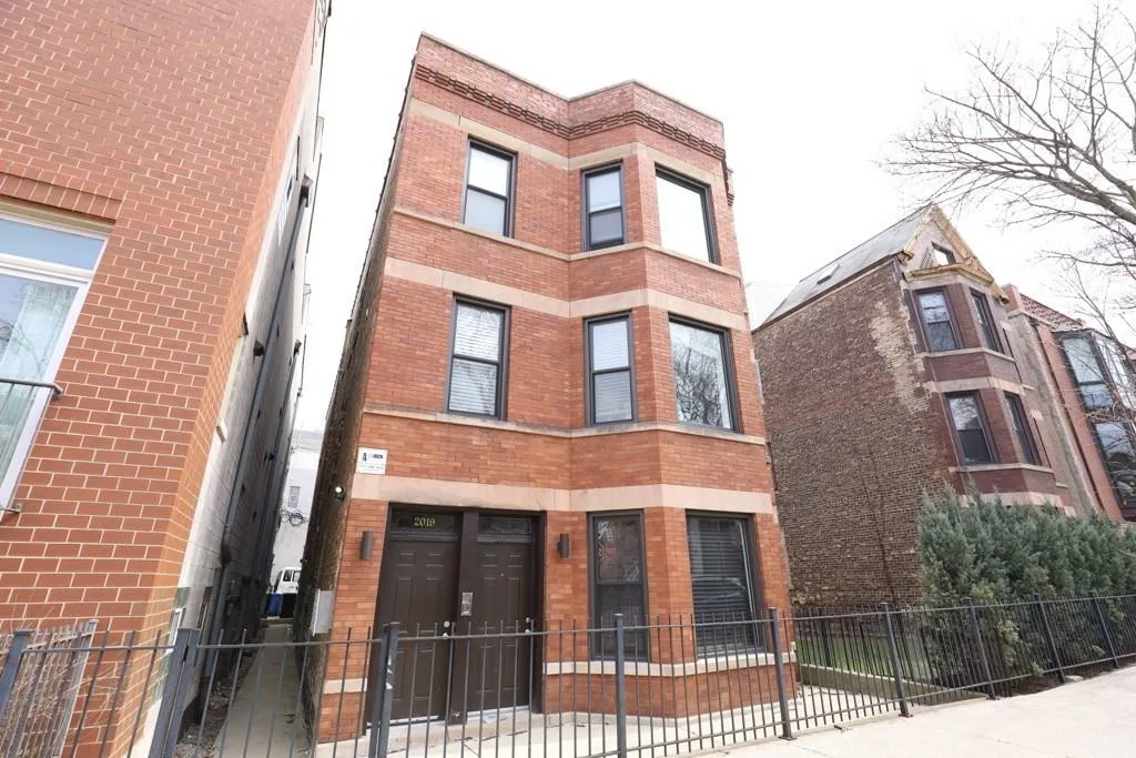 2019 N Hoyne Ave, Chicago, IL 60647, USA