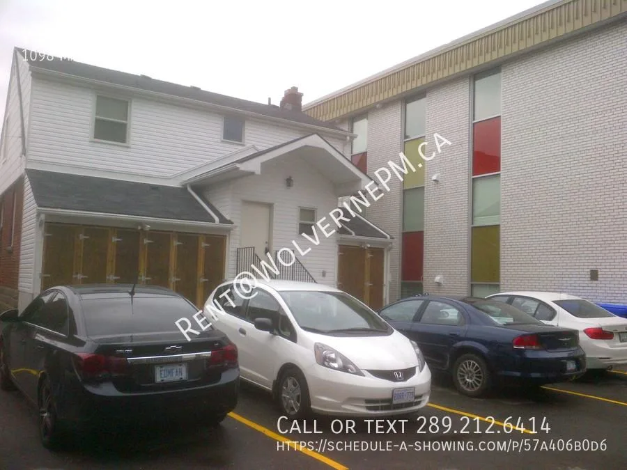 1098 Main St W, Hamilton, ON L8S 1B3, CAN