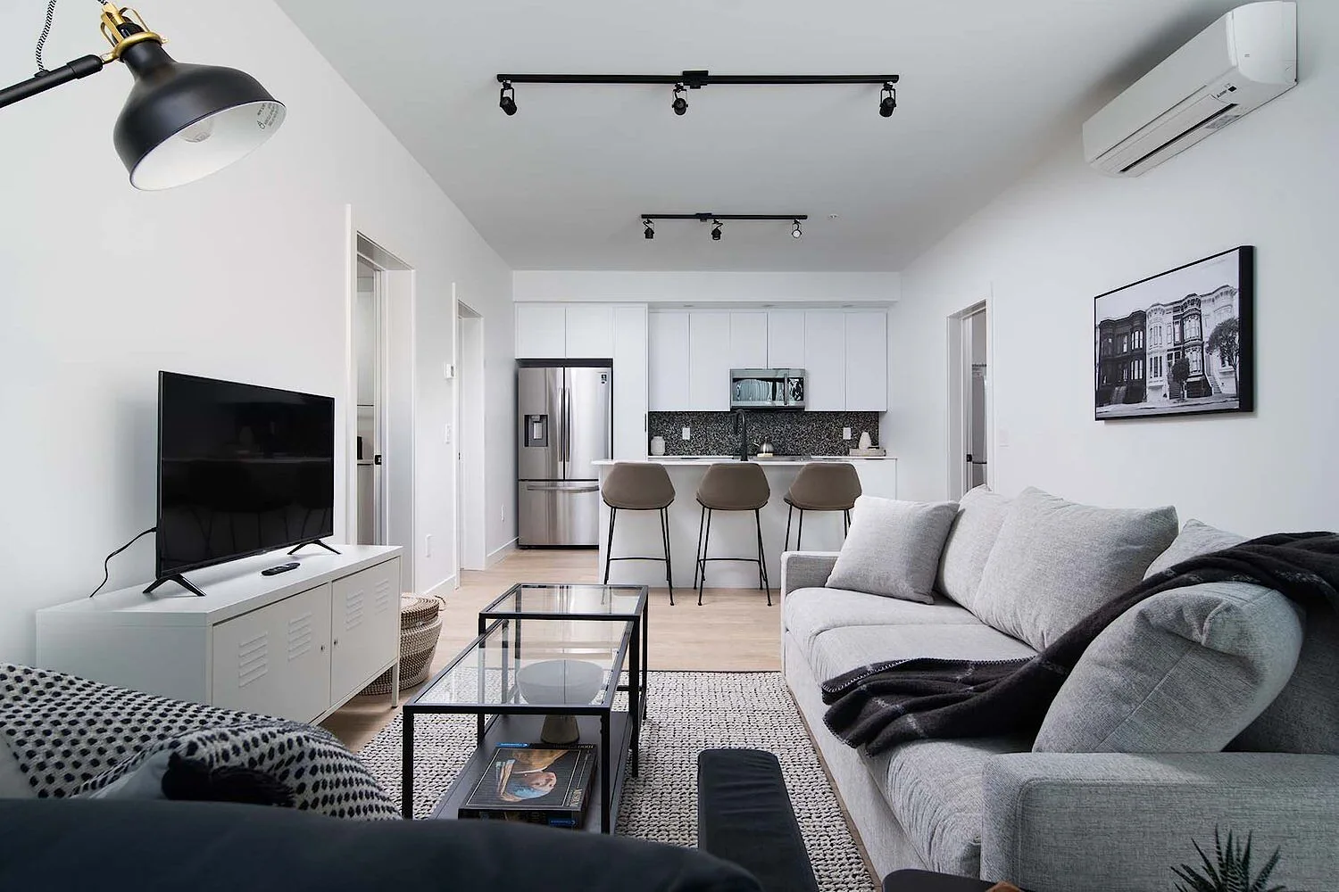 CY33 | Calgary Apartments for Rent