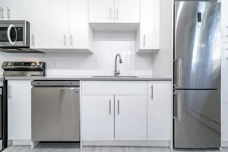 Renovated units Near schools and Londonderry Mall