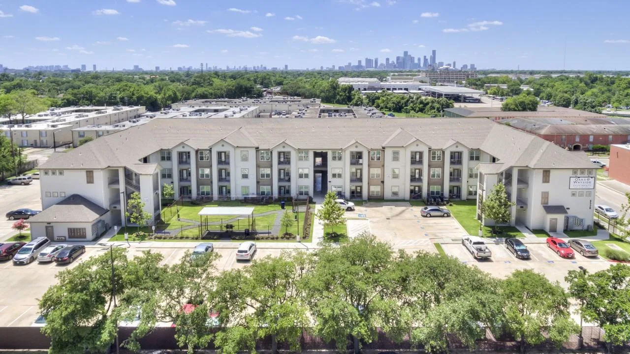 The Oaks at Wayside