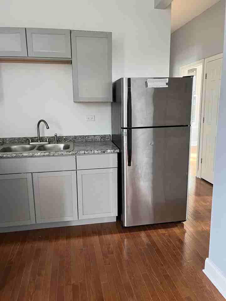 7817 South Shore Drive
