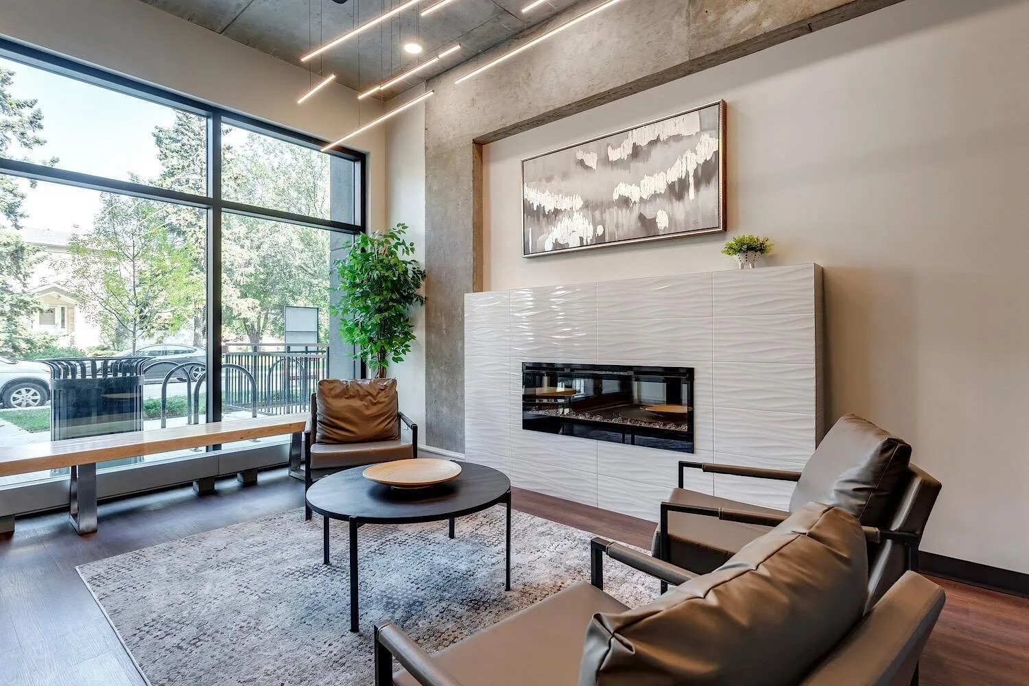 Get 2-month's FREE rent! Special incentives/ lease terms available; Units Available in a Variety of Sizes. Experience lu