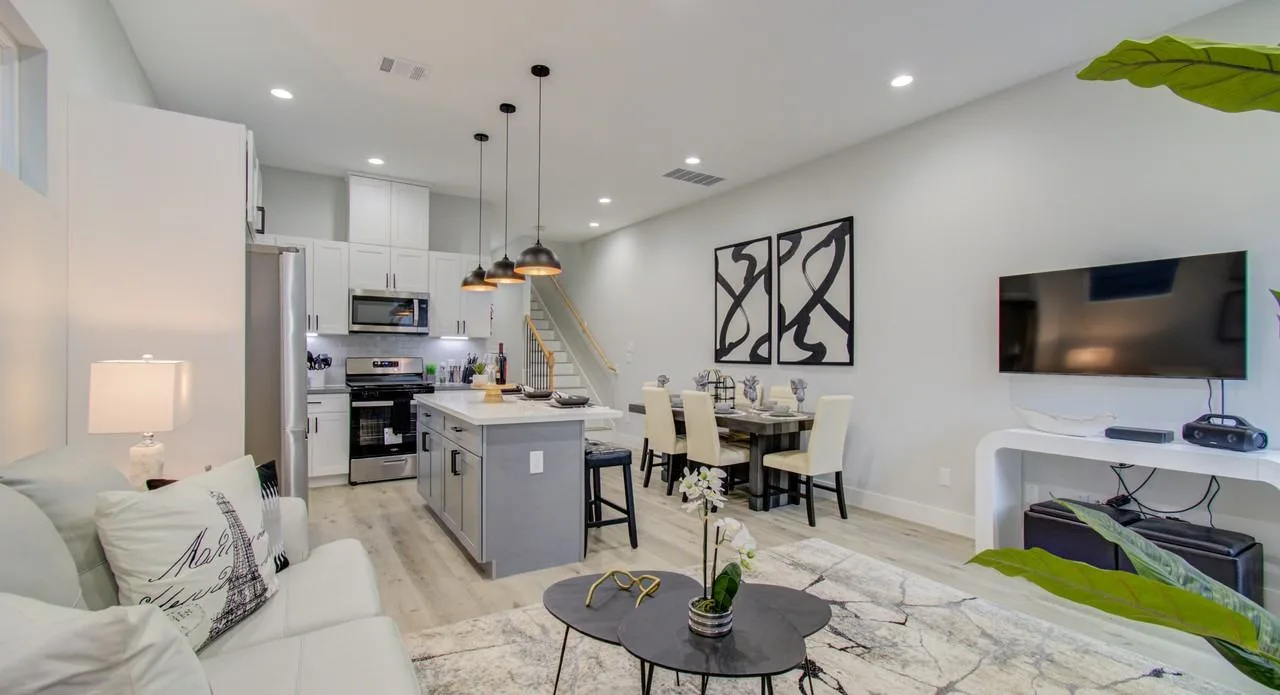 2105 Sam Wilson St, Houston, TX 77020, USA