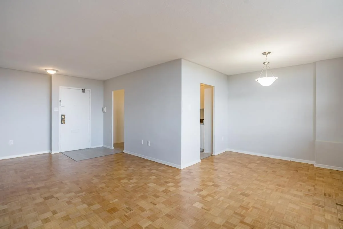Lawrence East Apartments