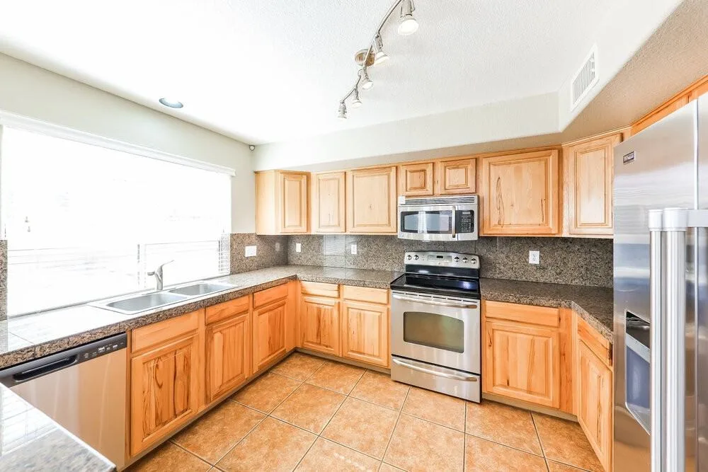 2319 W Running Deer Trail, Phoenix, AZ 85085, USA