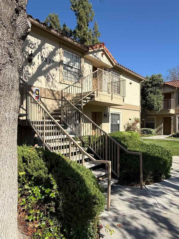 10369 Azuaga Street, San Diego, CA 92129, USA