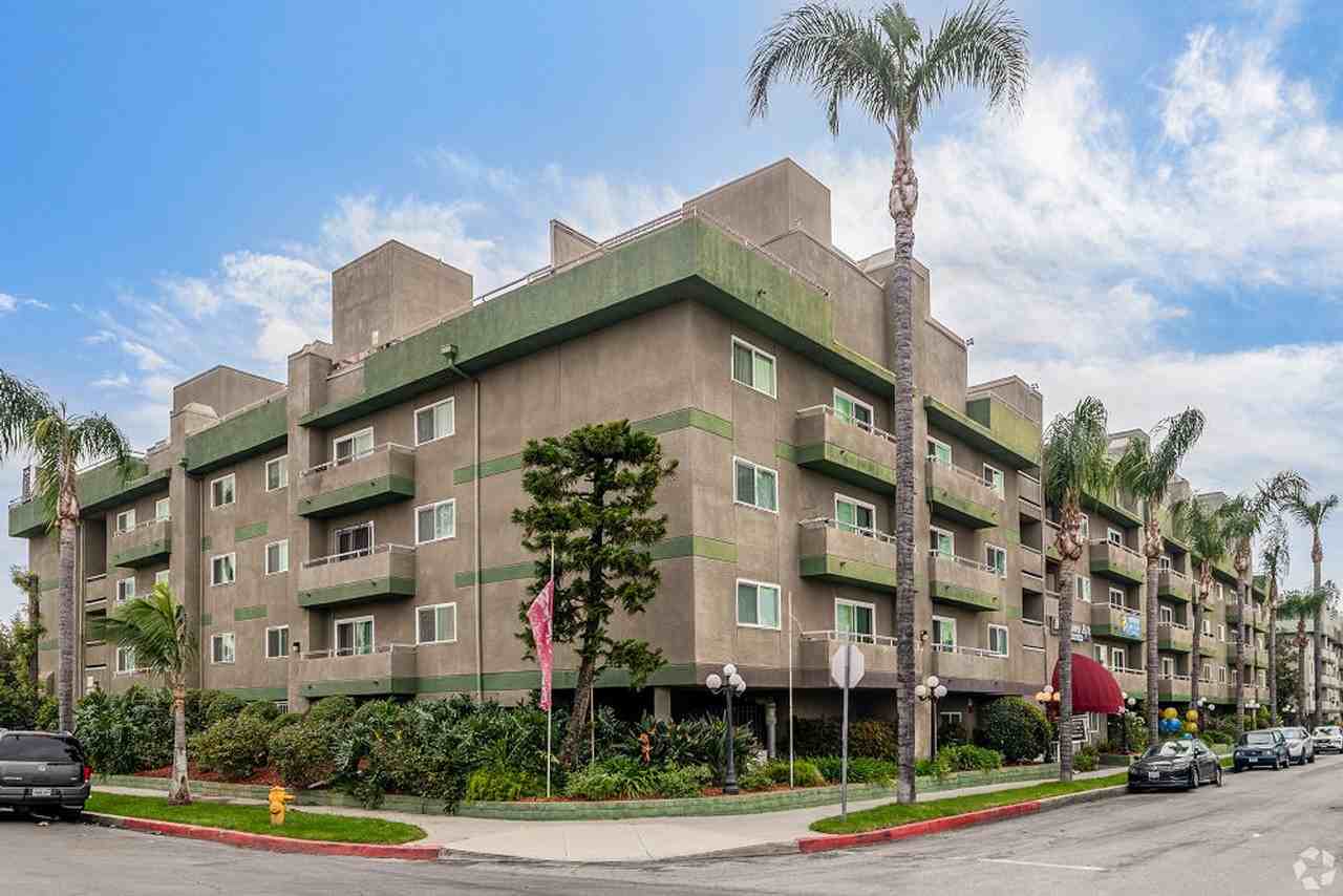 North Tower Apts