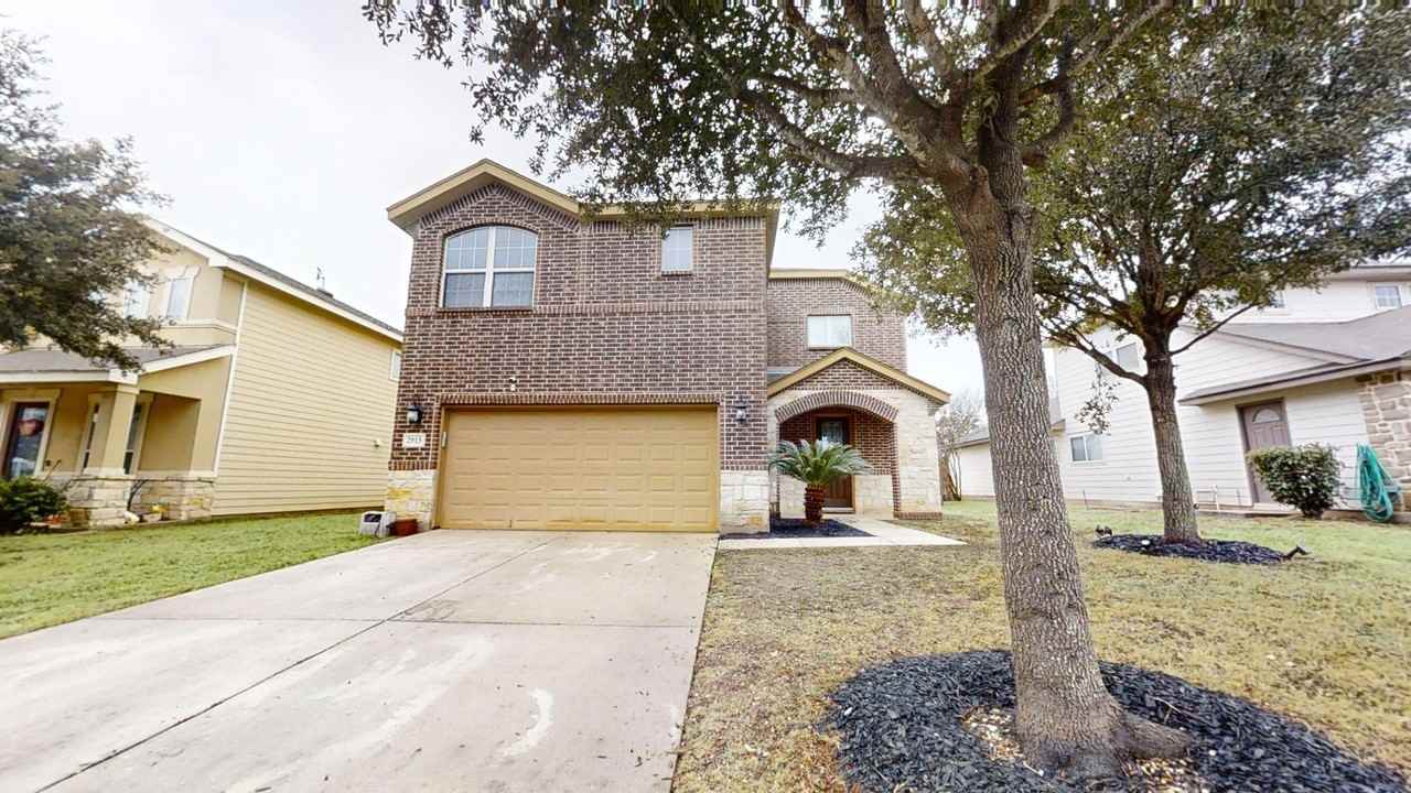 2915 Thunder Gulch, San Antonio, TX 78245, USA