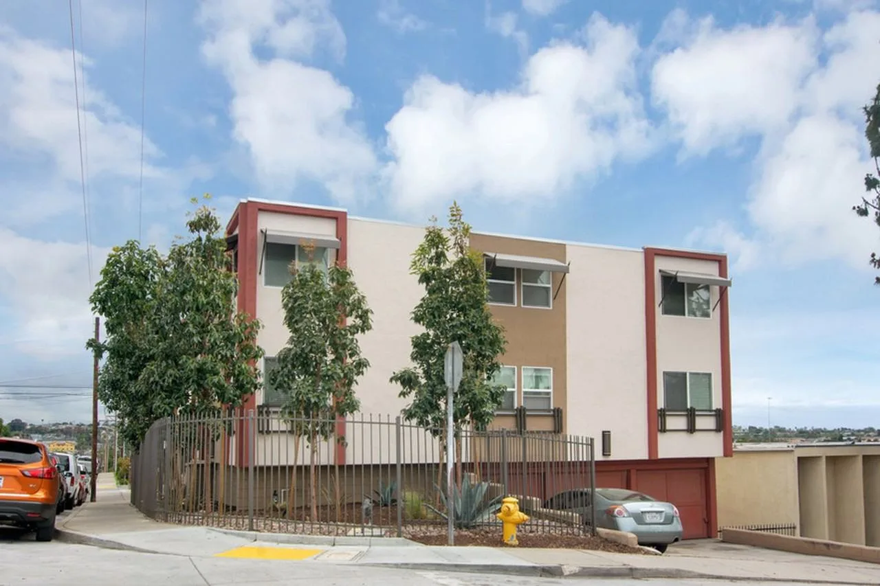 5005 Trojan Ave