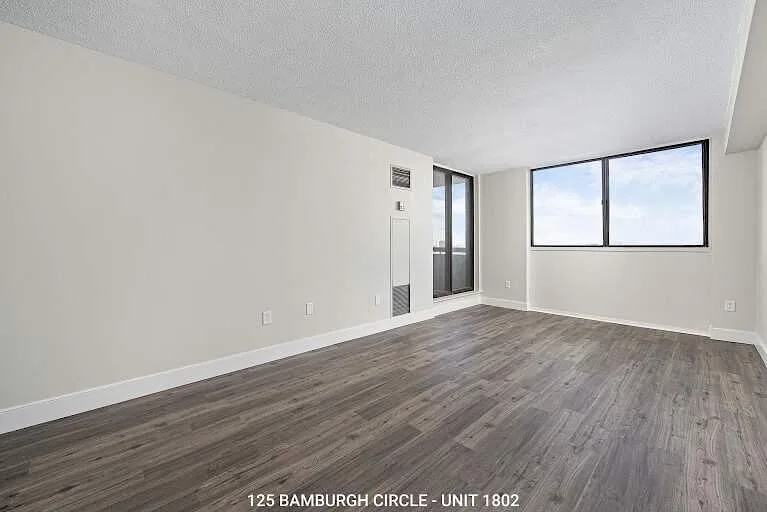 125 Bamburgh Circle
