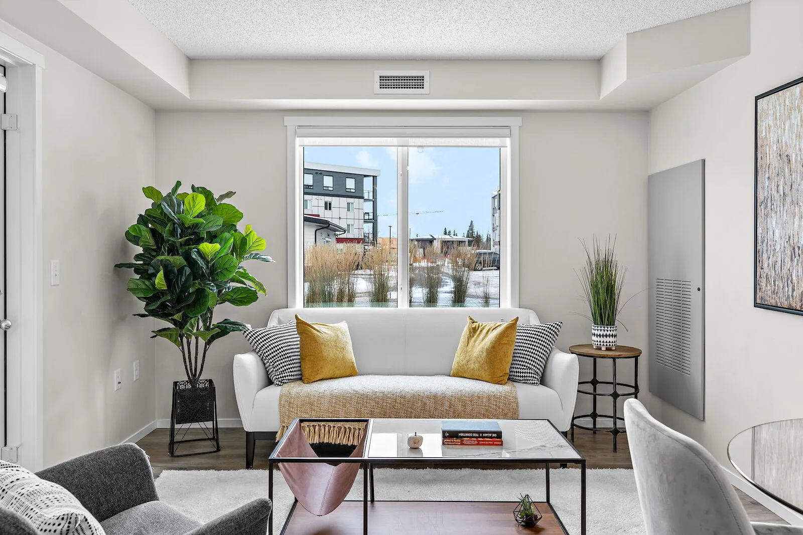 Up To 2 Months Free Rent, Early Move-In, and Referral Bonuses! 1 Bed + Den from at $1409!
