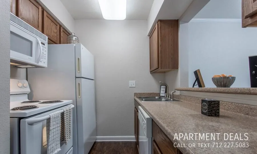 2831 Bellefontaine St, Houston, TX 77025, USA