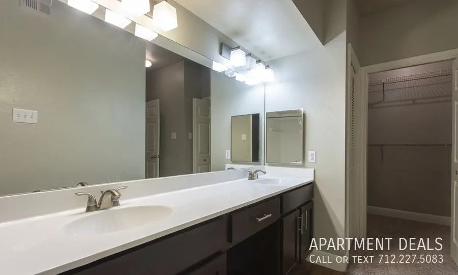 13056 Champions Park Dr, Houston, TX 77069, USA