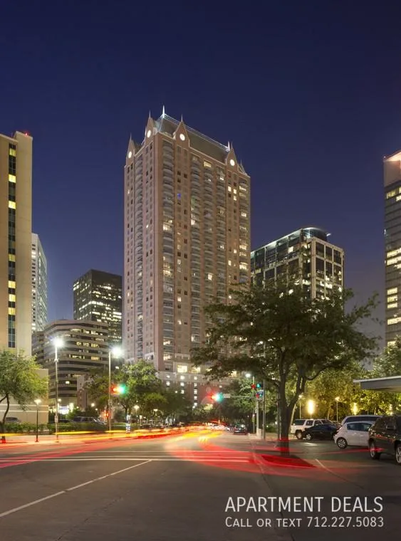 1406 Mckinney St, Houston, TX 77010, USA